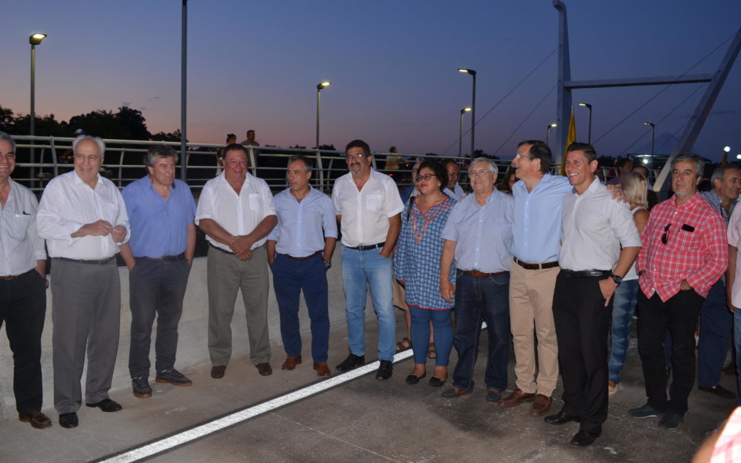 Inauguración del Puente sobre el Arroyo Cuñapirú.-